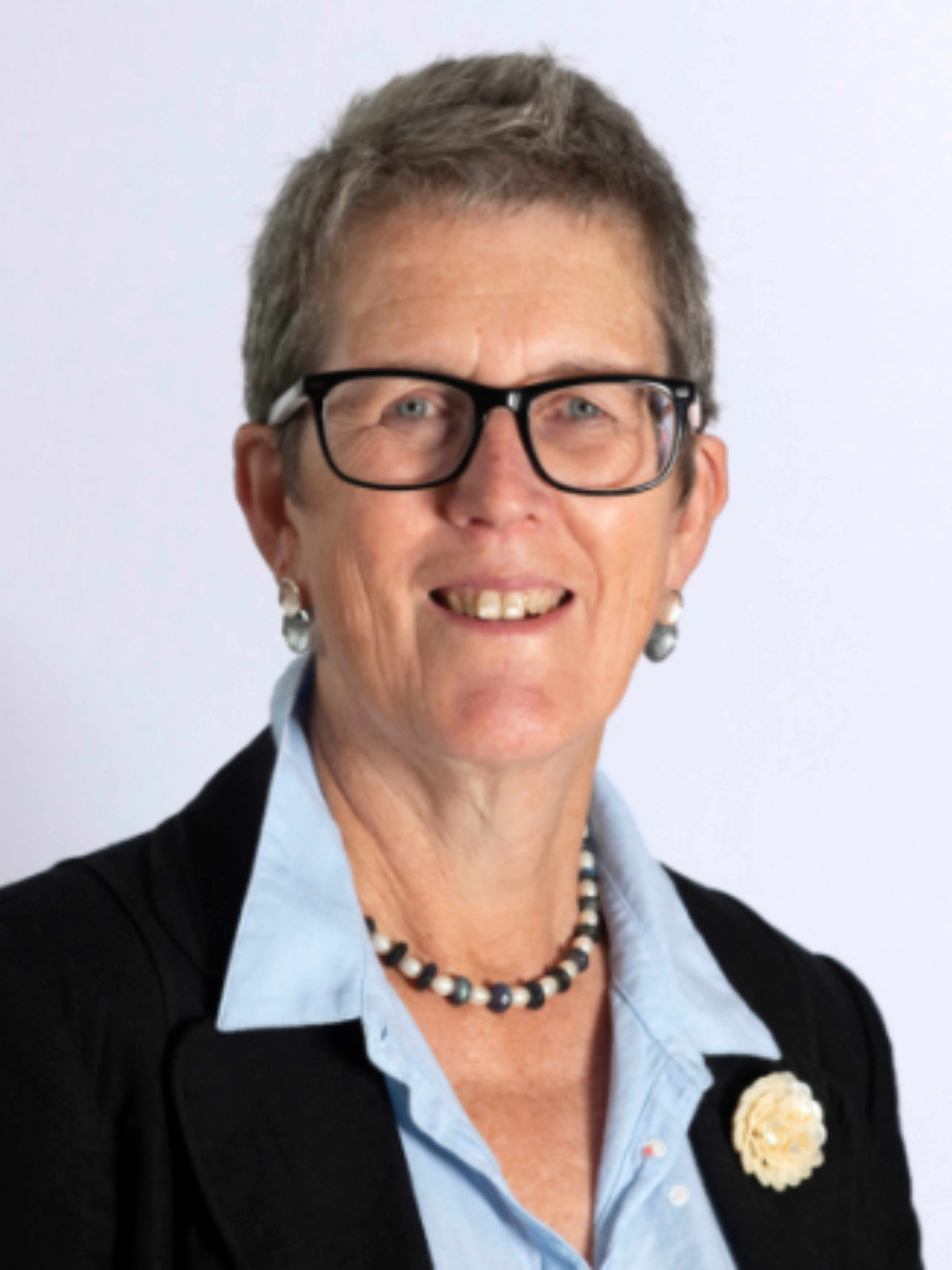 Kathy Mclean - Awards Photo.png (10.78 MB)